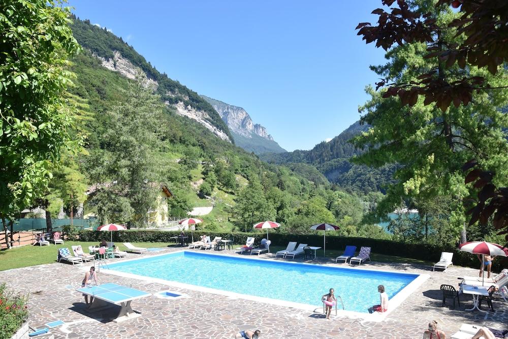 Club Hotel Tenno Exteriér fotografie